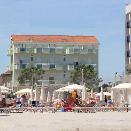 רימיני Hotel Rosati מראה חיצוני תמונה