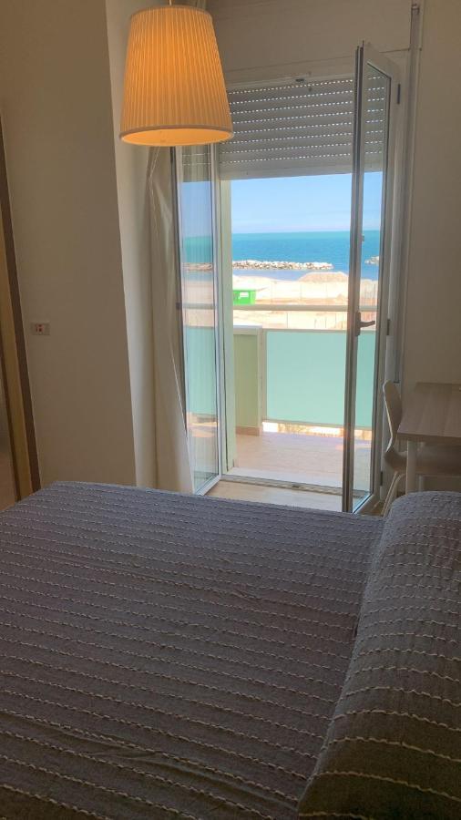 רימיני Hotel Rosati מראה חיצוני תמונה