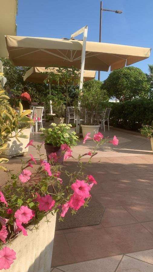 רימיני Hotel Rosati מראה חיצוני תמונה