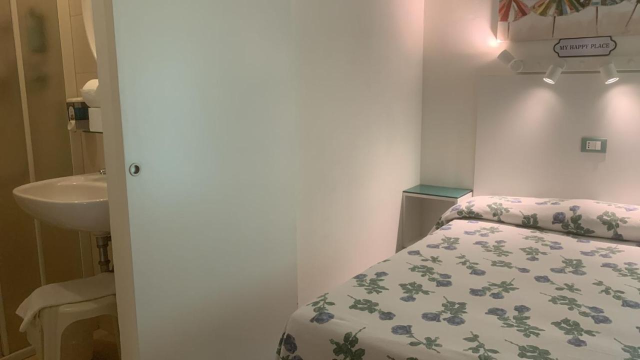 רימיני Hotel Rosati מראה חיצוני תמונה