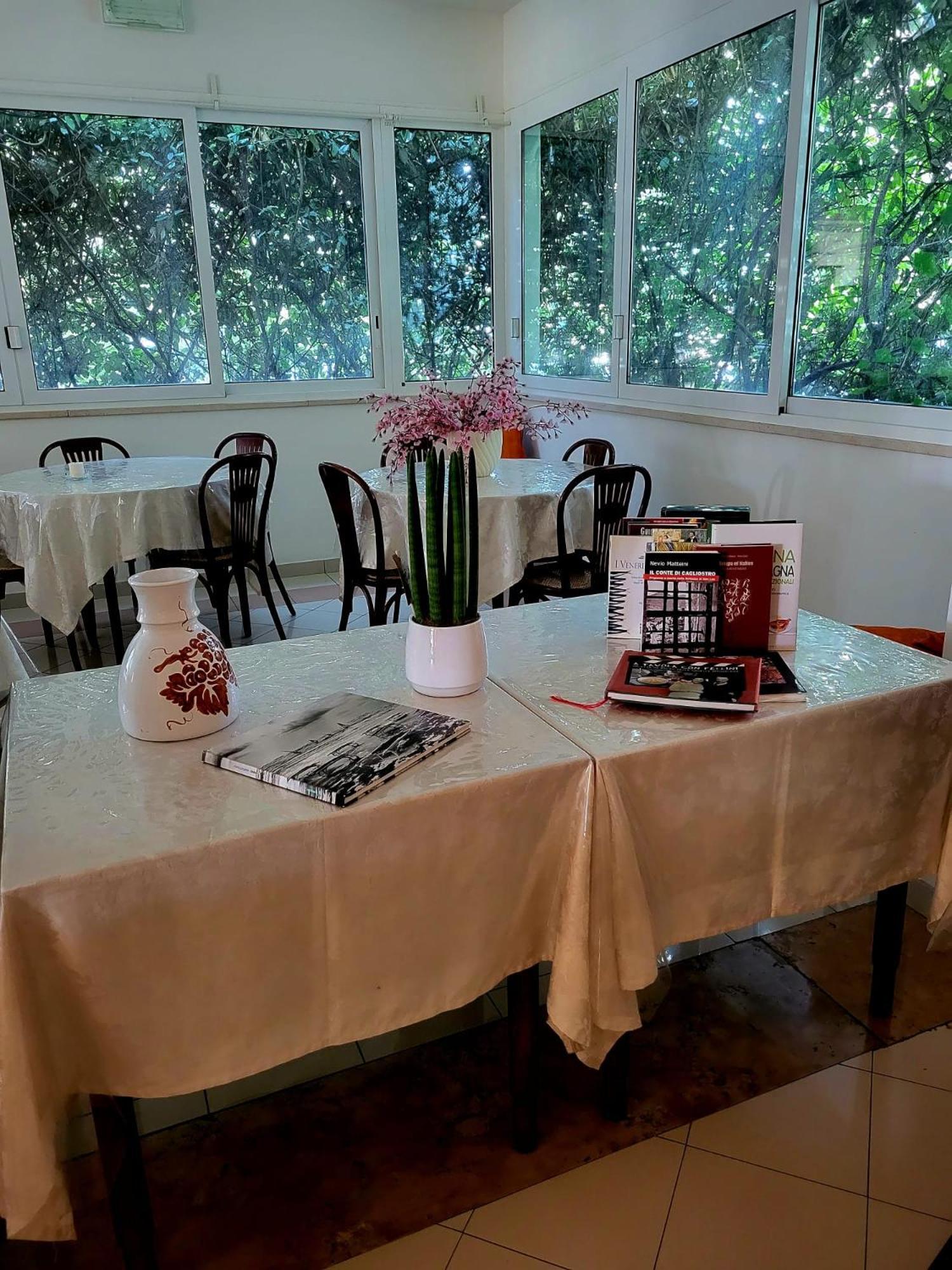 רימיני Hotel Rosati מראה חיצוני תמונה