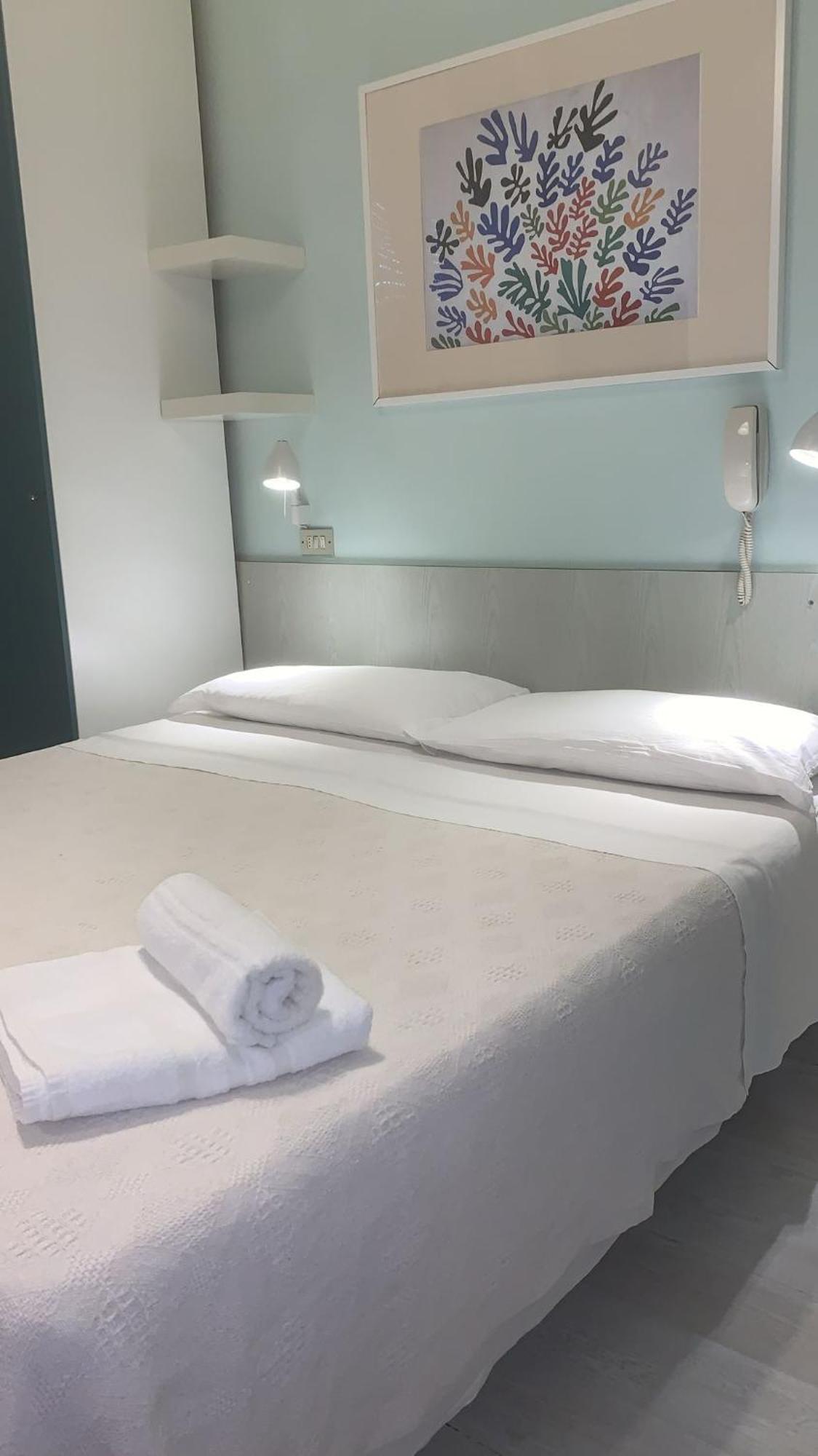 רימיני Hotel Rosati מראה חיצוני תמונה